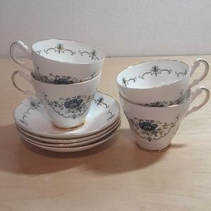 4 Argyle 6 oz. cups & saucers Made in England